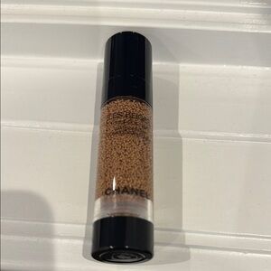 CHANEL Les Beiges Water Fresh Complexion Touch - B50